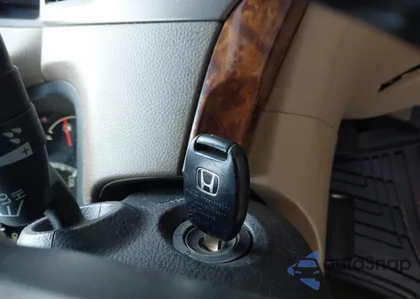 2008 Honda Accord 2.4 Ex-L from USA, damaged, VIN 1HGCP26848A057990